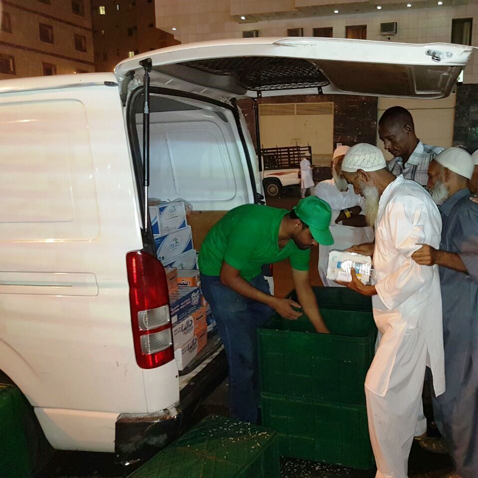 5 آلاف وجبة ساخنة توزعها (إحسان) على الحجاج في مكة المكرمة