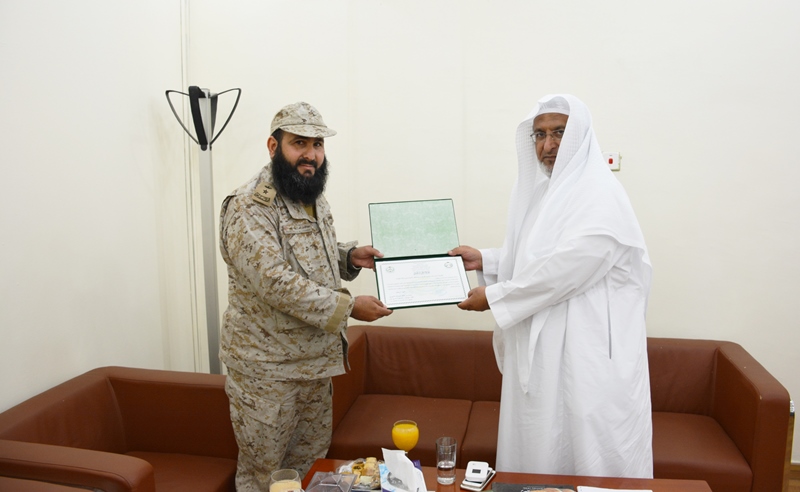 اللواء الركن جمال الشهري يشكر مدير عام (إحسان)