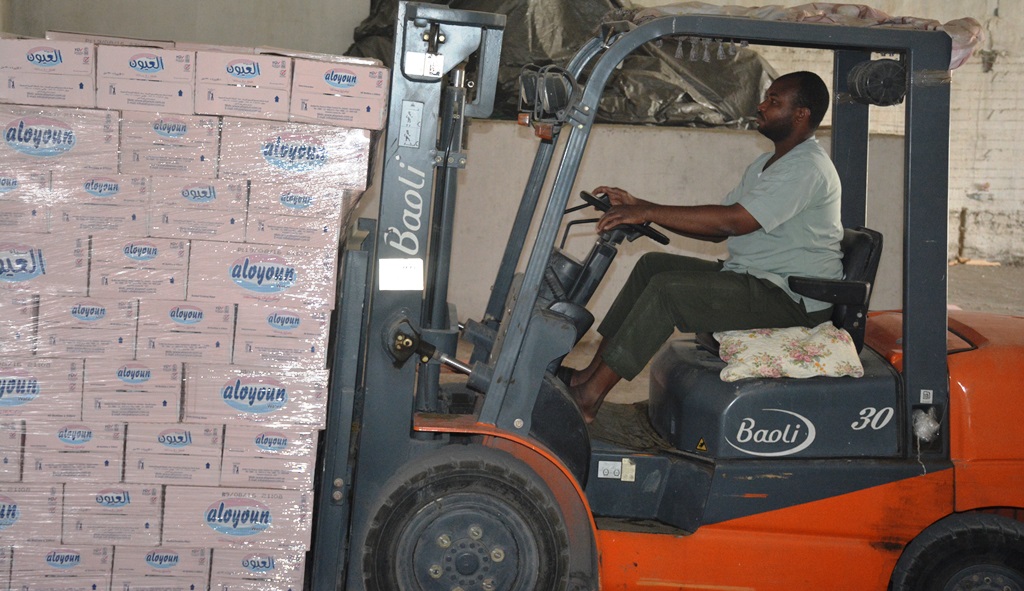 213 ألف عبوة ماء لسقيا المرابطين في الحد الجنوبي