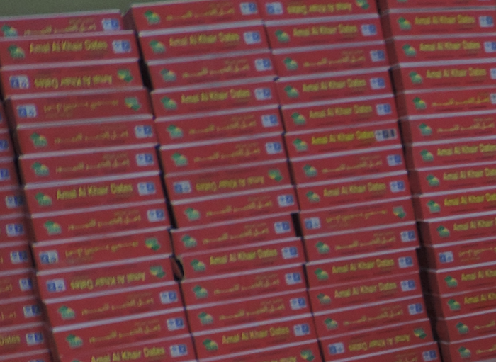 1000 كرتون من اللواء الحارثي لأسر الجمعية