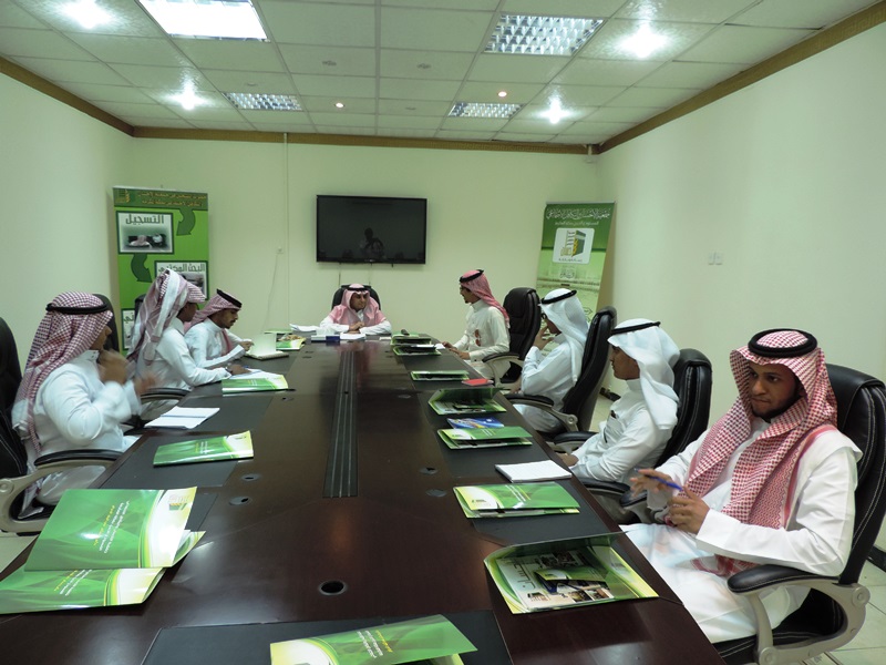 فيلم يحكي لطلاب "أم القري" إنجازات "إحسان"