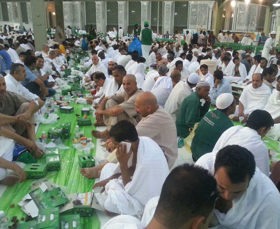 سلطانة الراجحي تتبرع بـ 300 وجبة يومياً لإفطار صائم