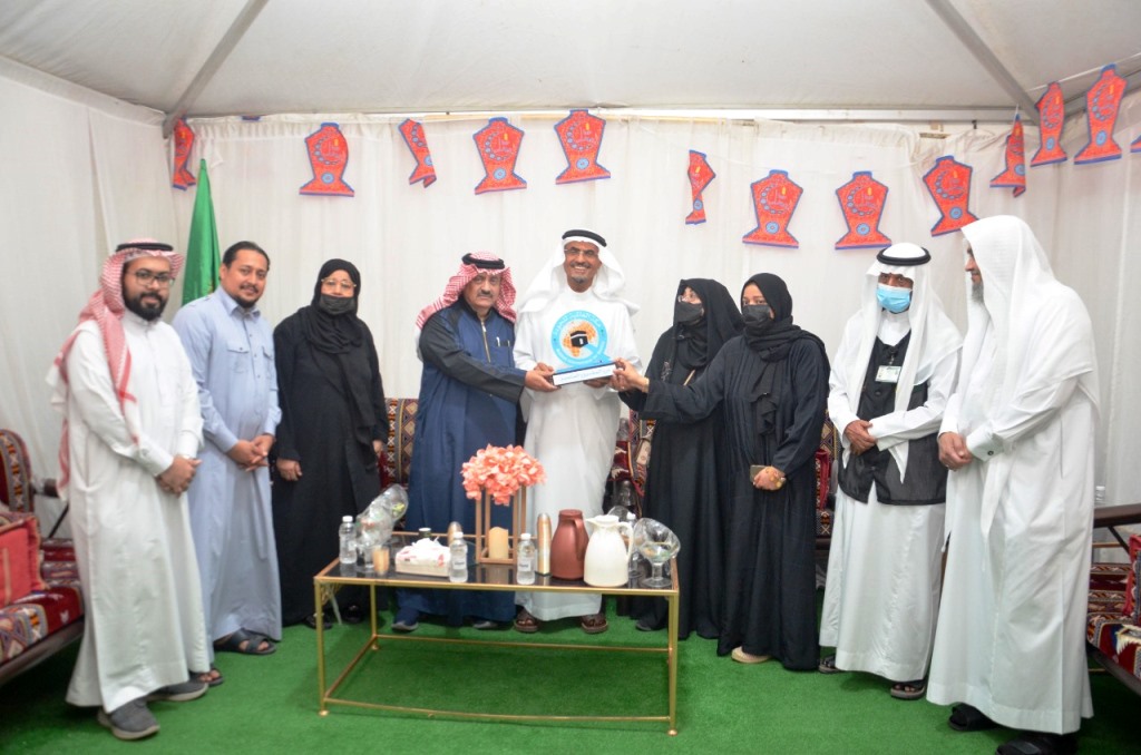 مكة العالمية للجودة تكرم الزايدي وعسيري