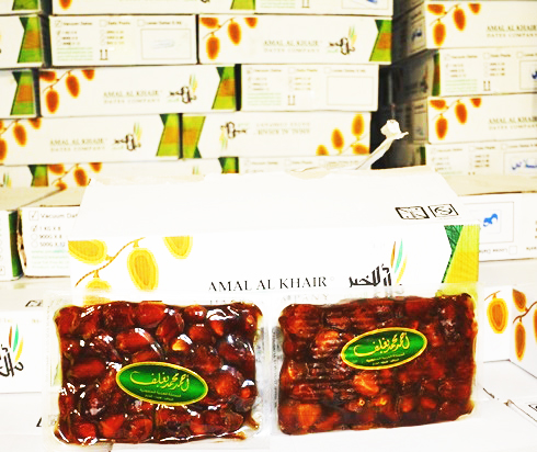 3500 كرتون تمر من الشيخ إبراهيم الموسى وفاعل خير لإفطار المعتمرين