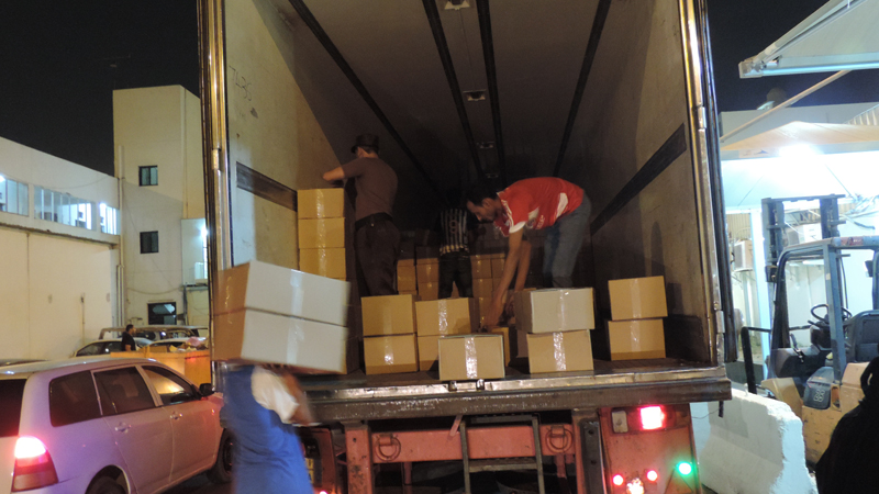 1260 كرتون تمر من ورثة سليمان المشعل لإفطار صائم