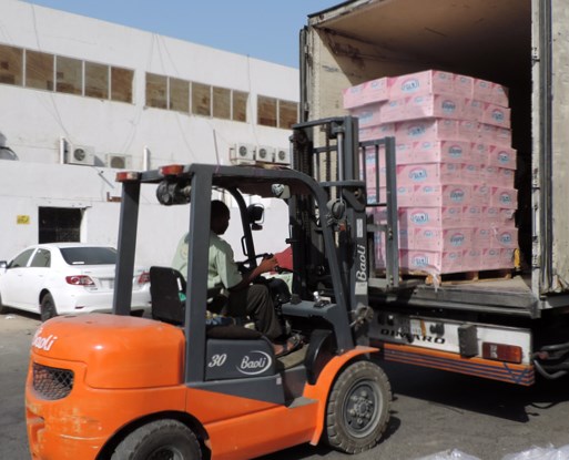 تعبئة أول براد سقيا ماء للحجاج بـ 1200كرتون مياه