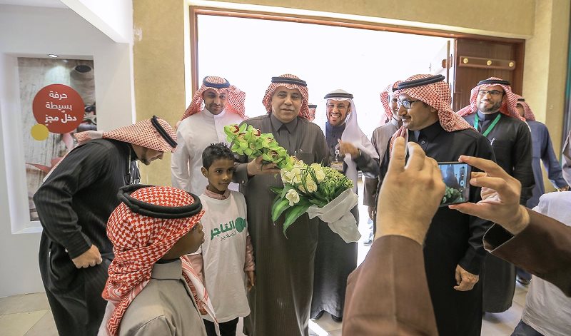 بتوجيه خادم الحرمين الشريفين بنك التسليف يخصص 5 ر3 مليارات ريال لدعم مشروعات الأسر المحتاجة والمنتجة