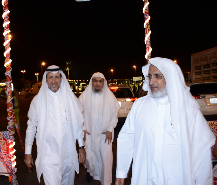 الشاكري والنفيعي يقفان على جودة خدمات خيمة (إحسان) الرمضانية