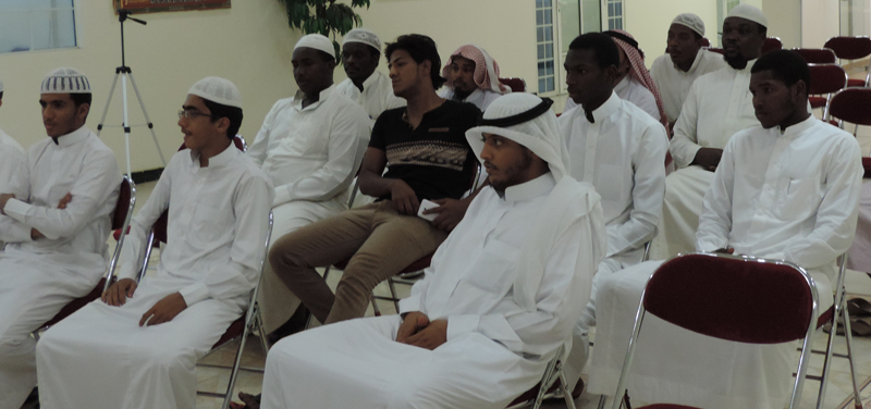 تكريم 31 متميز ومتميزة في برنامج إفطار صائم داخل الحرم المكي