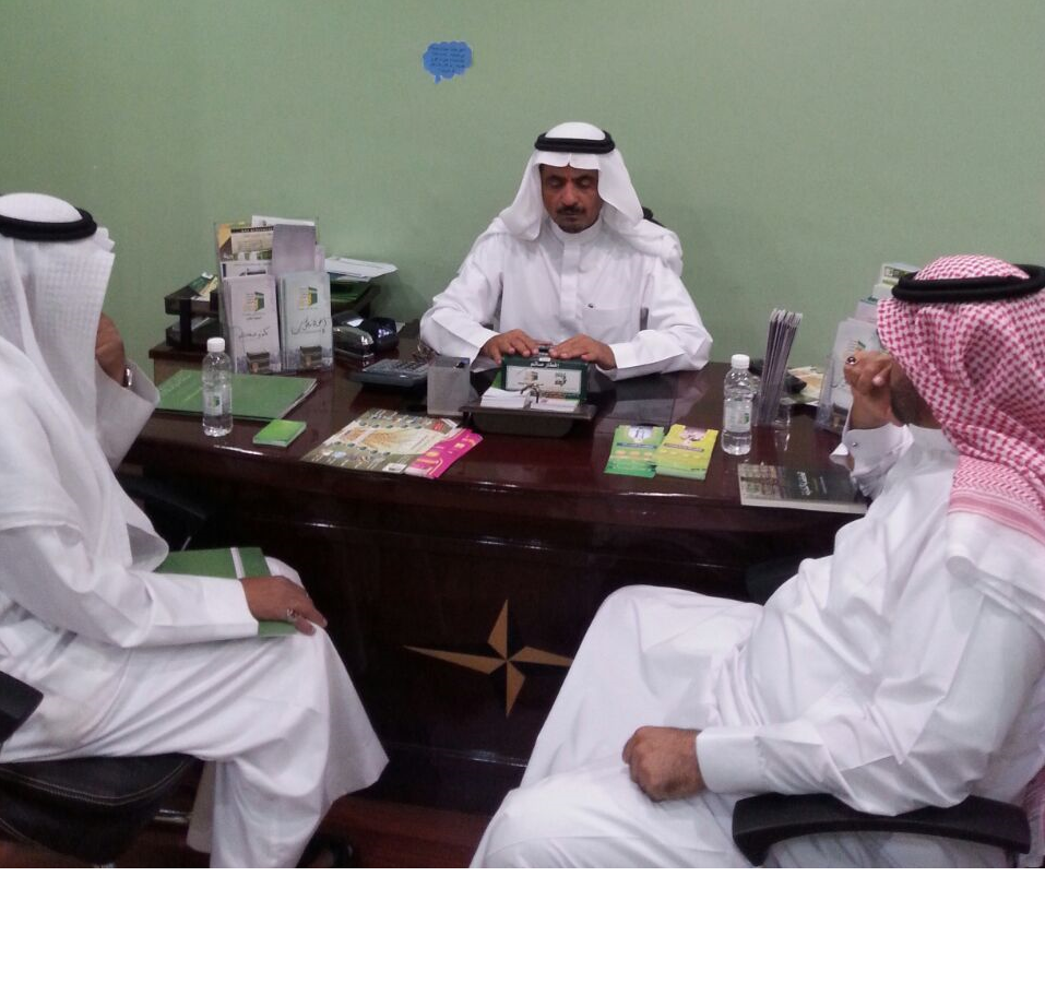 الزايدي يطلع الهاجري والثمالي على مشاريع