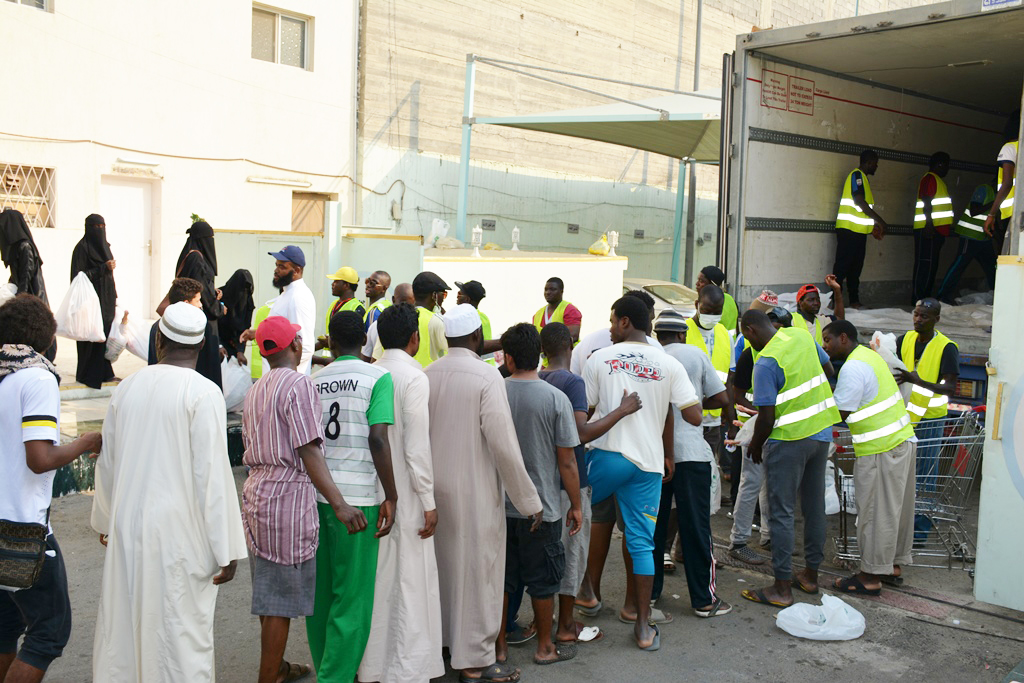 3000 ذبيحة هدي للفقراء في آخر يوم لتوزيع اللحوم بـ (إحسان)