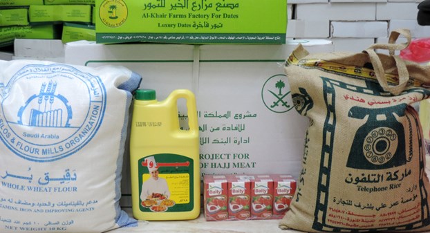 100سلة غذائية لأسر الجمعية والتوزيع مستمر