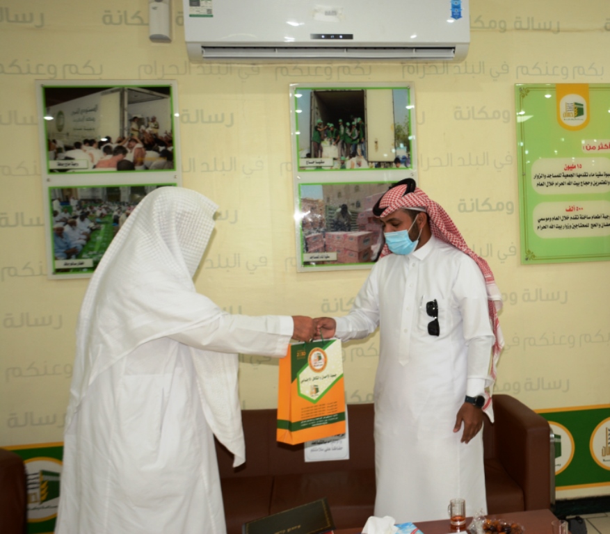 المدرب ساري : (إحسان) رائدة العمل الخيري في منطقة مكة