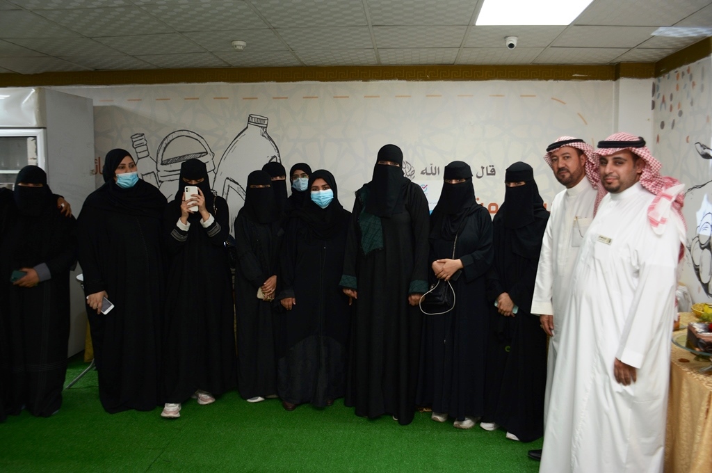 الإدارة النسائية بـ (إحسان) تدشن فعاليات اليوم العالمي للخدمة الاجتماعية