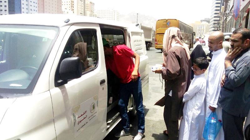 الإطعام الخيري يقدم 1200 خدمة خلال يومين لضيوف الرحمن