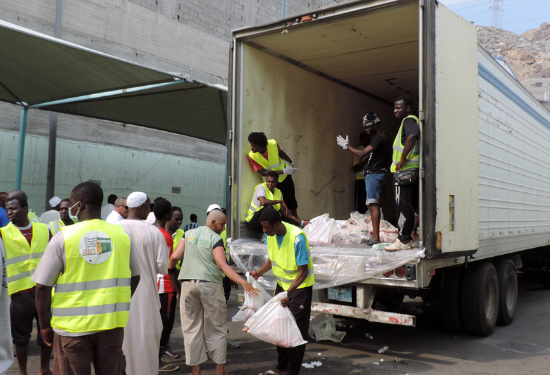 توزيع 8600 ذبيحة على 17200 مستفيد