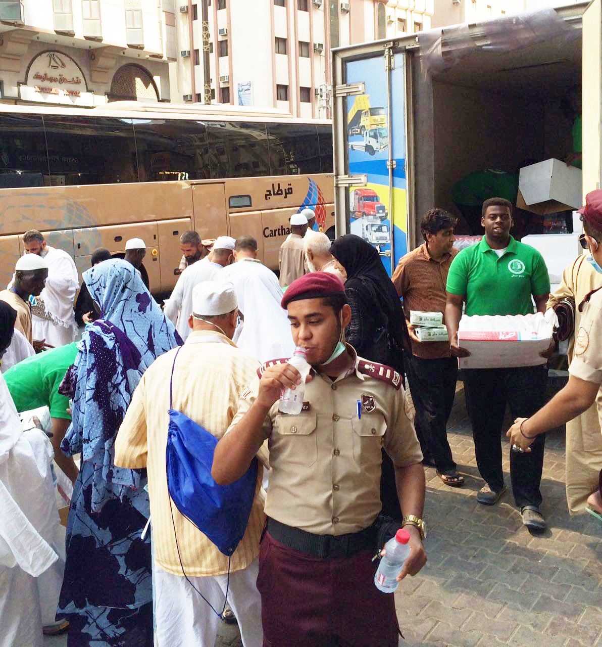 72 ألف عبوة ماء يومياً لسقيا الحجاج والعاملين في المراكز الميدانية